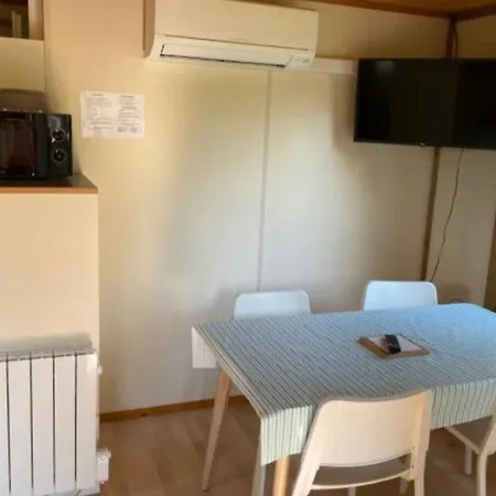 Avec Terrasse Pour 6 Pers. A - Api-1-52-497 キャンプ場