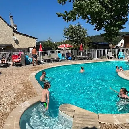 אתר קמפינג Avec Terrasse Pour 6 Pers. A - Api-1-52-497 *