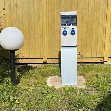 Avec Terrasse Pour 6 Pers. A - Api-1-52-497 キャンプ場 Gurmençon