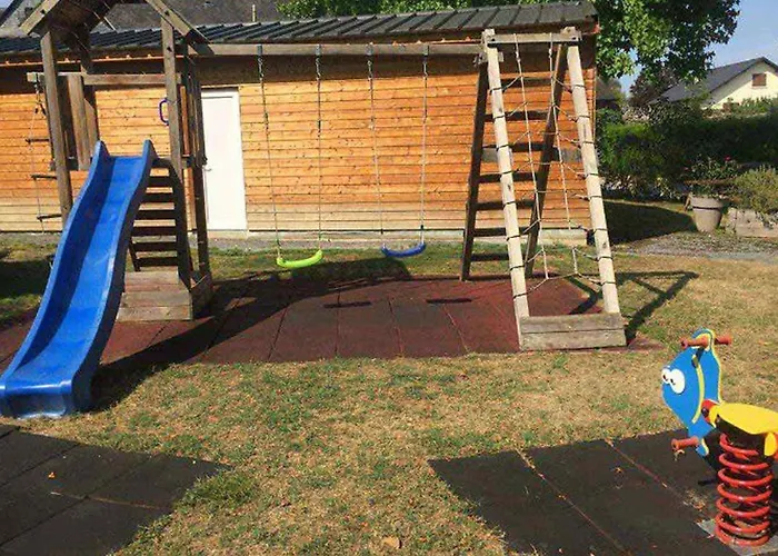 Avec Terrasse Pour 6 Pers. A - Api-1-52-497 *