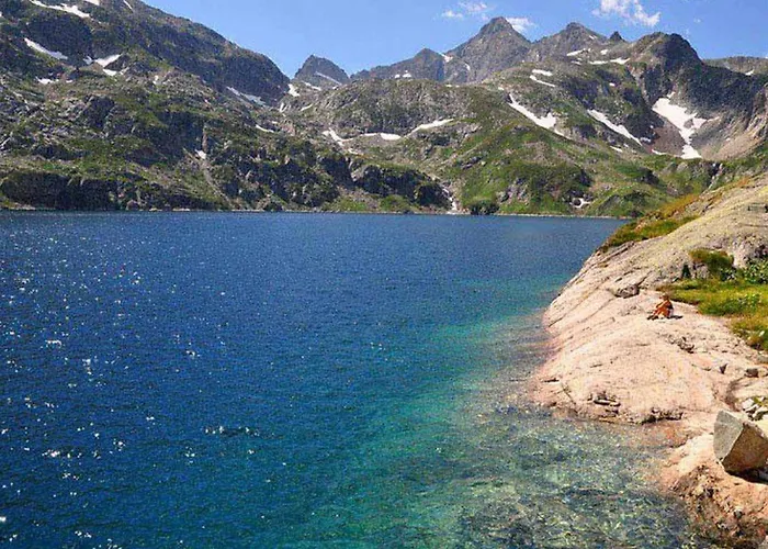 Avec Terrasse Pour 6 Pers. A - Api-1-52-497 * Gurmençon